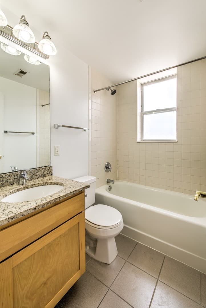 St. Louis Apartment: 4616 Lindell Blvd.