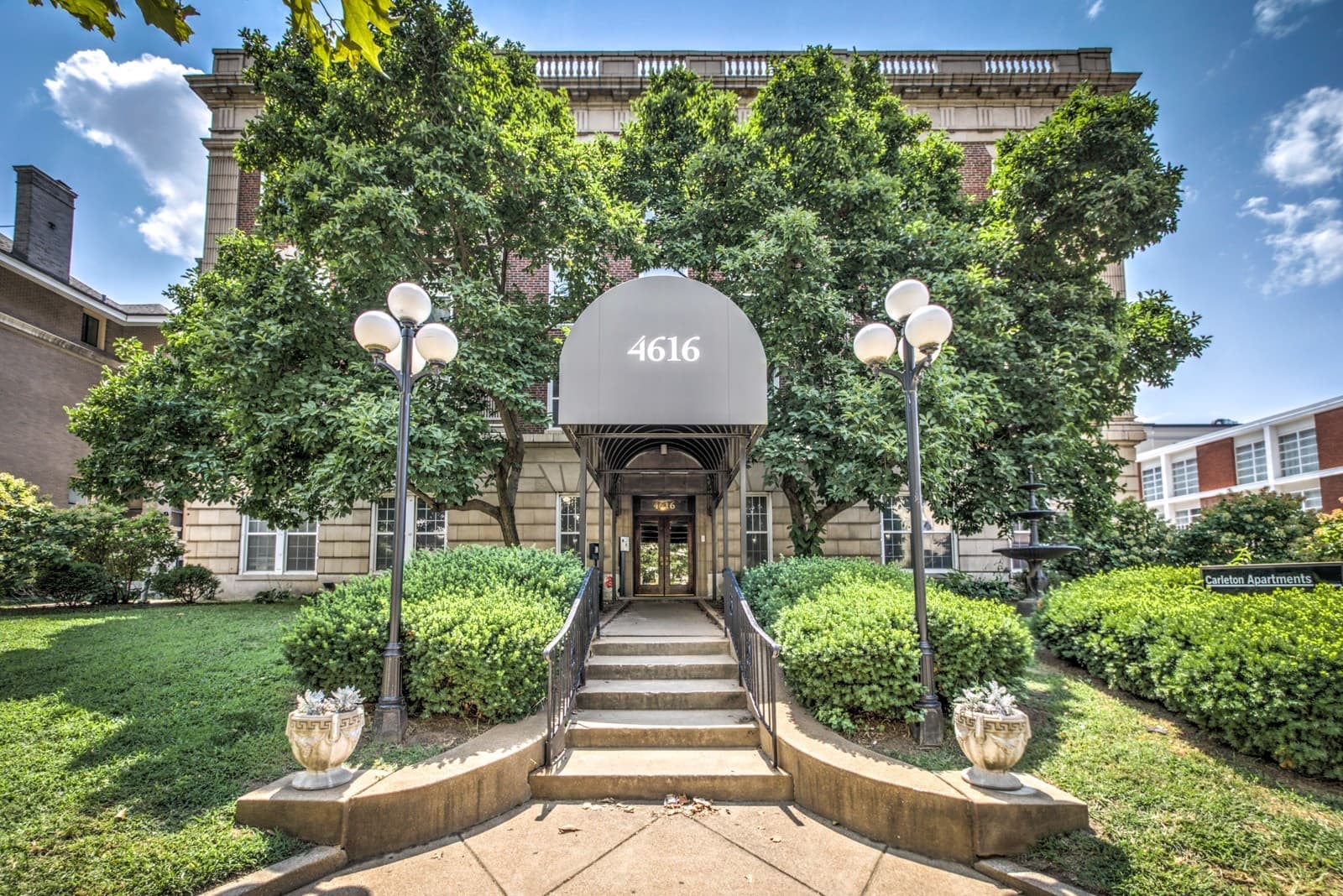 St. Louis Apartment: 4616 Lindell Blvd.