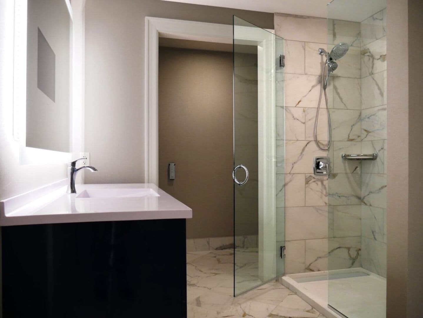 St. Louis Apartment: 705 Olive Street