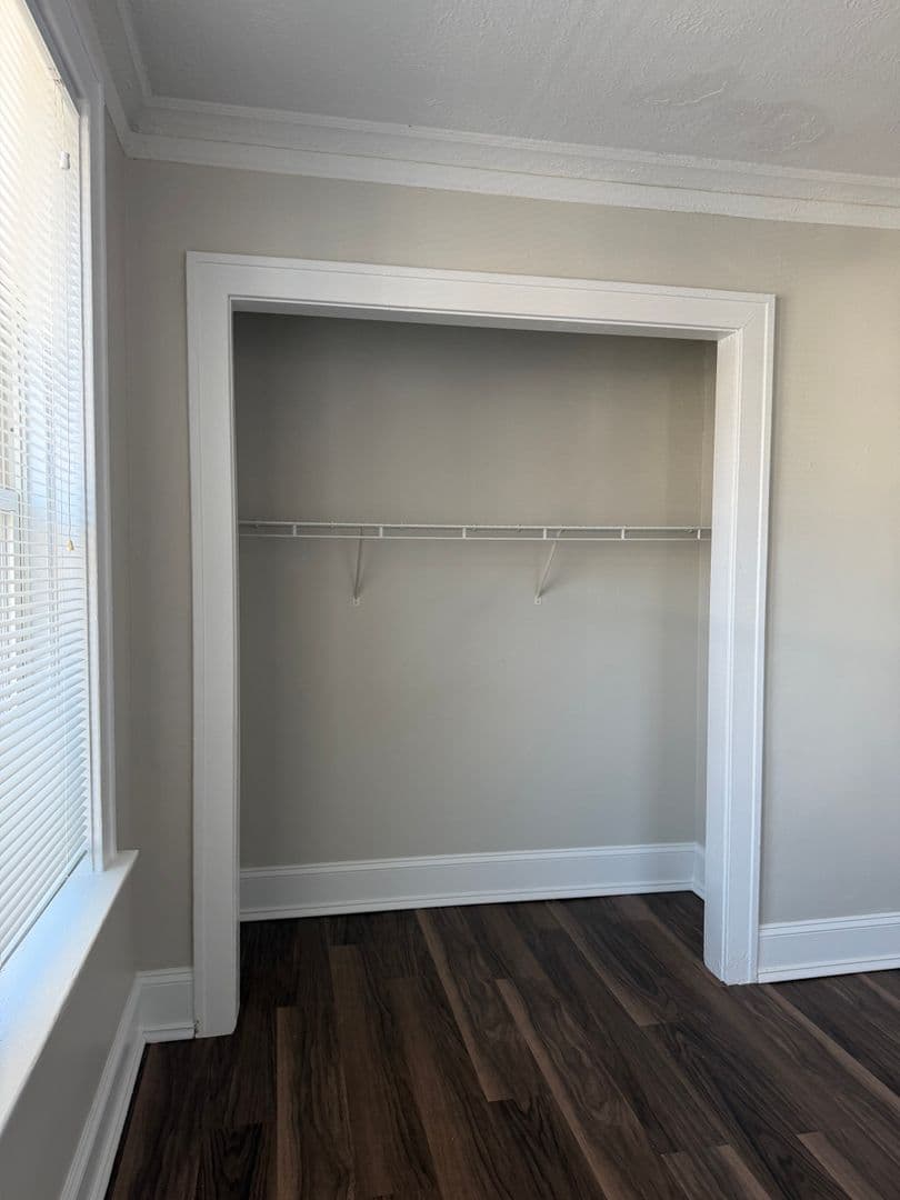 St. Louis Apartment: 4616 Lindell Blvd.