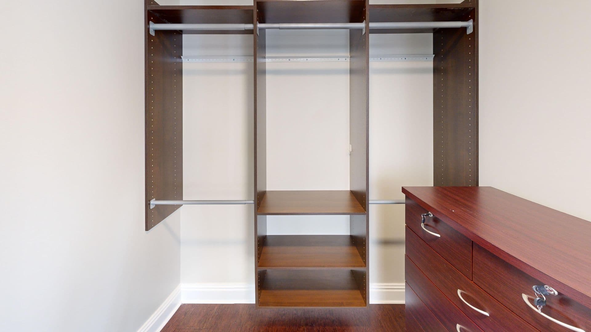 St. Louis Apartment: 705 Olive Street