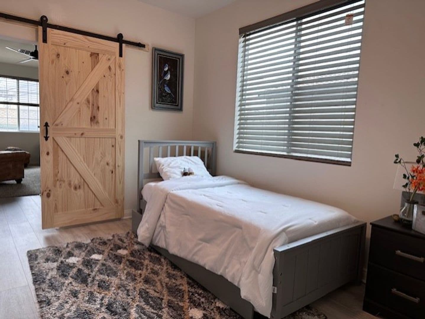 Tehachapi House: 1327 Clasico Dr