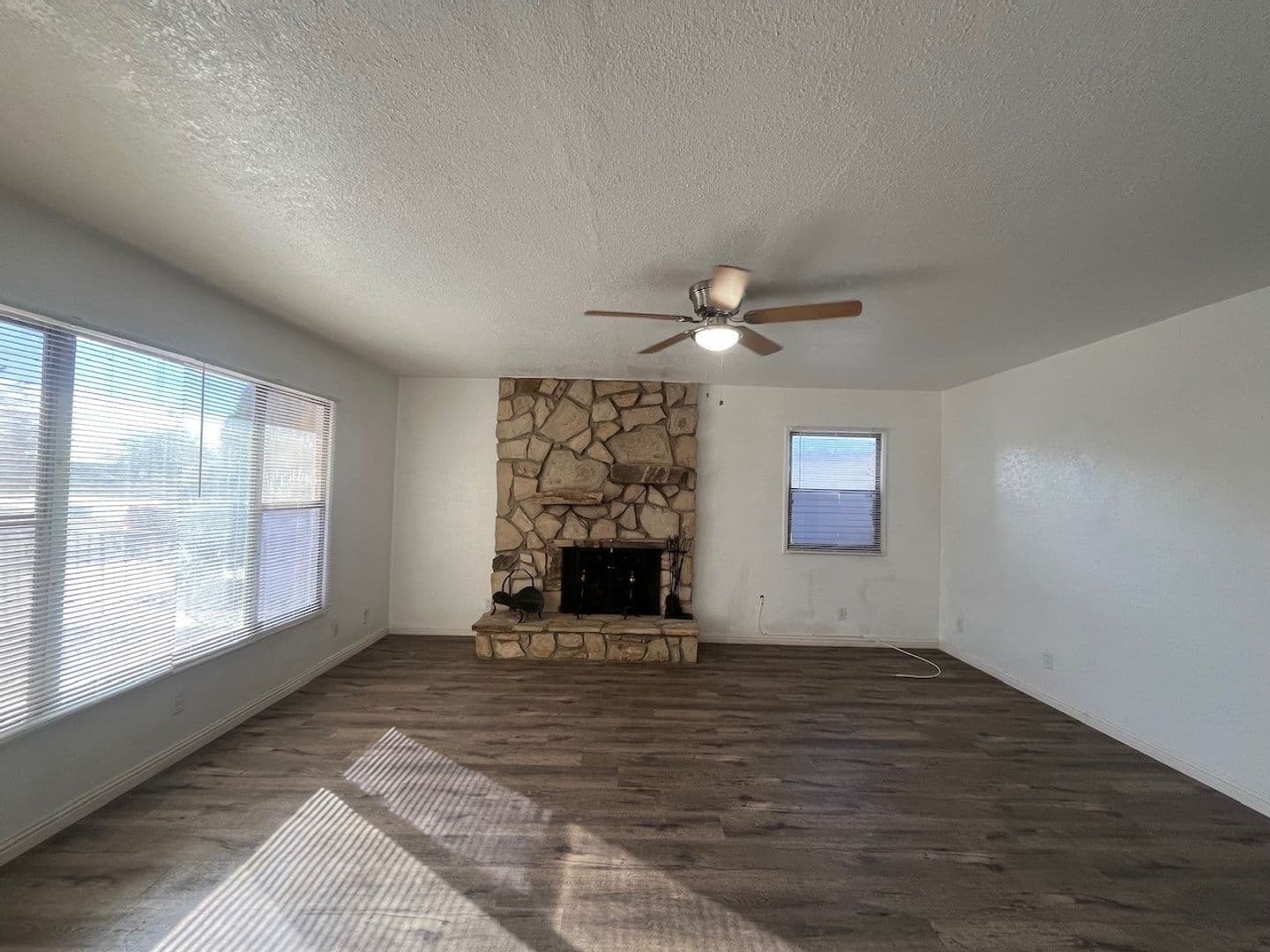 Mojave House: 15633 O Street