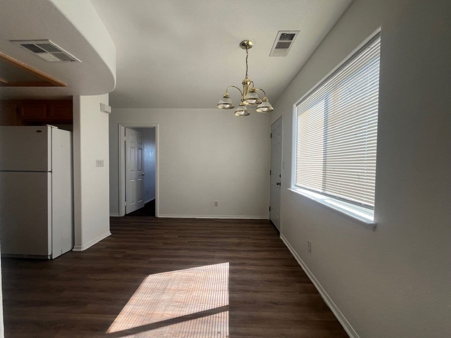 California City Apartment: 21412 Corwin St.