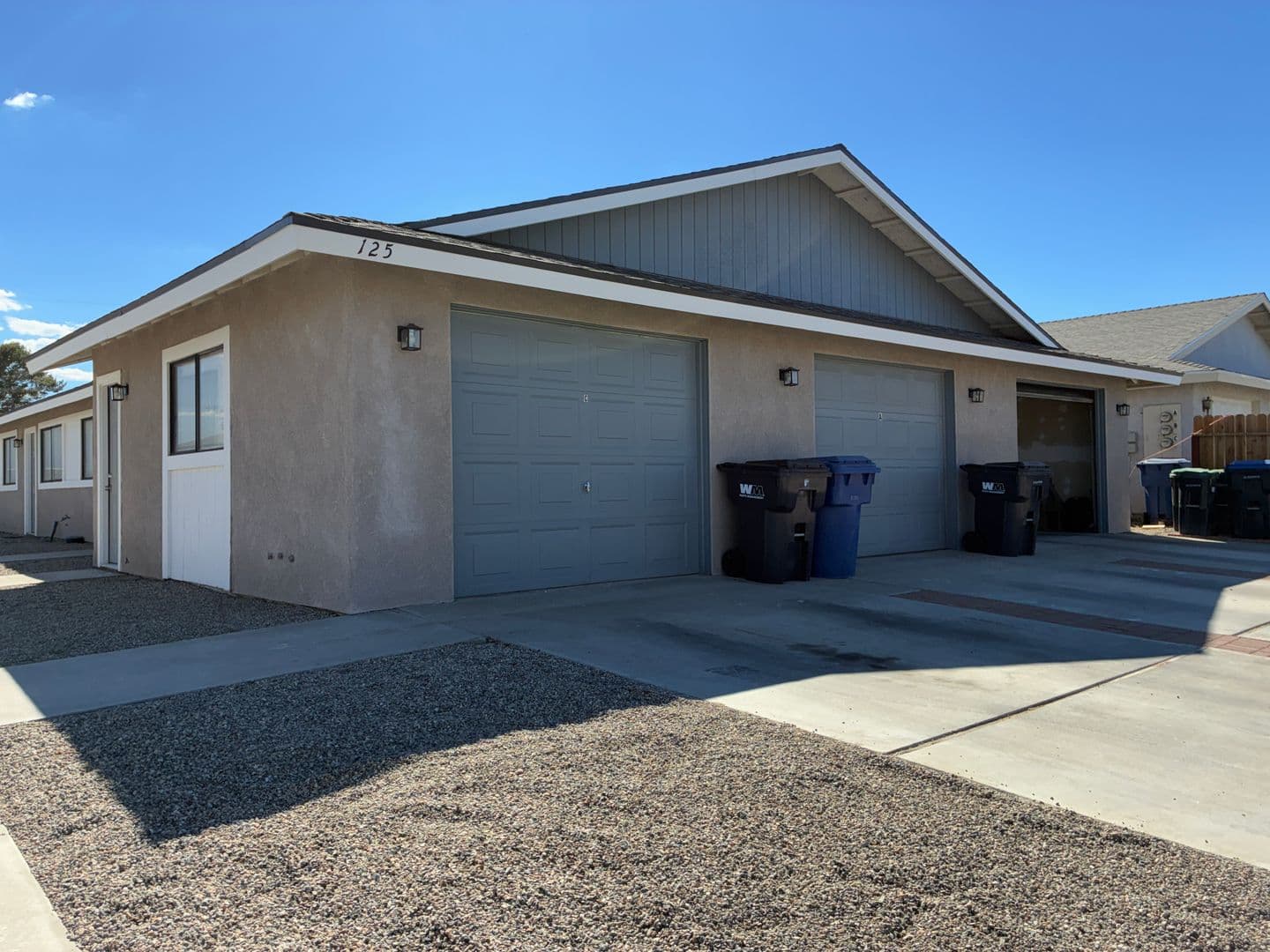 Ridgecrest Apartment: 125 Parkview Ave