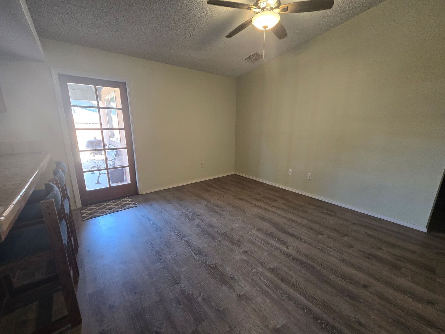 Ridgecrest House: 930 Conejo Ave