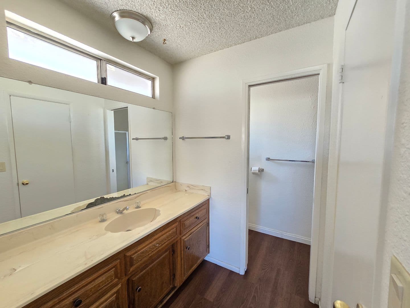 Ridgecrest House: 440 Cheyenne Cir