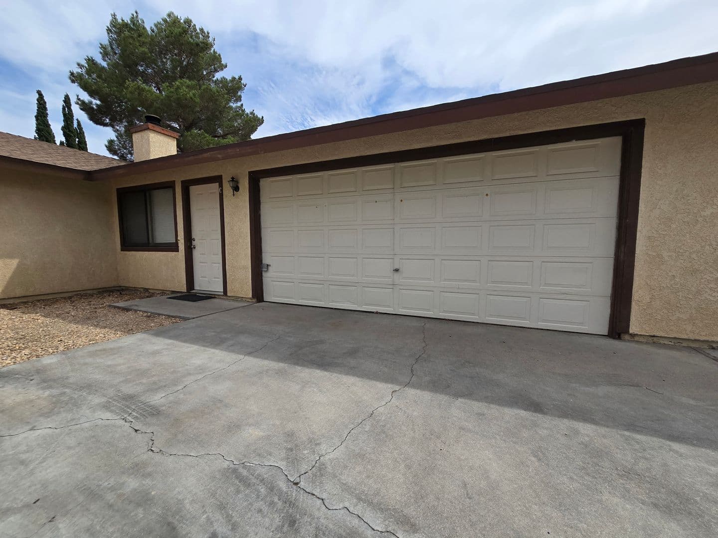 Ridgecrest House: 1009 W Alene Ave Unit #C
