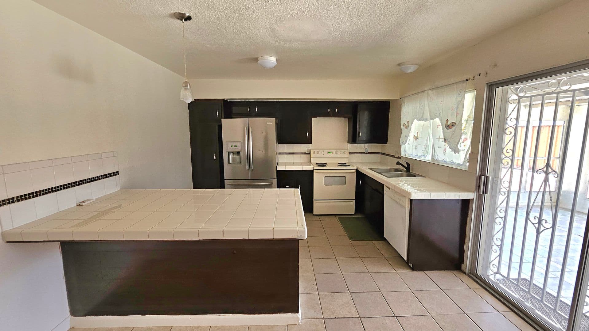 California City House: 21398 Baldwin Ln