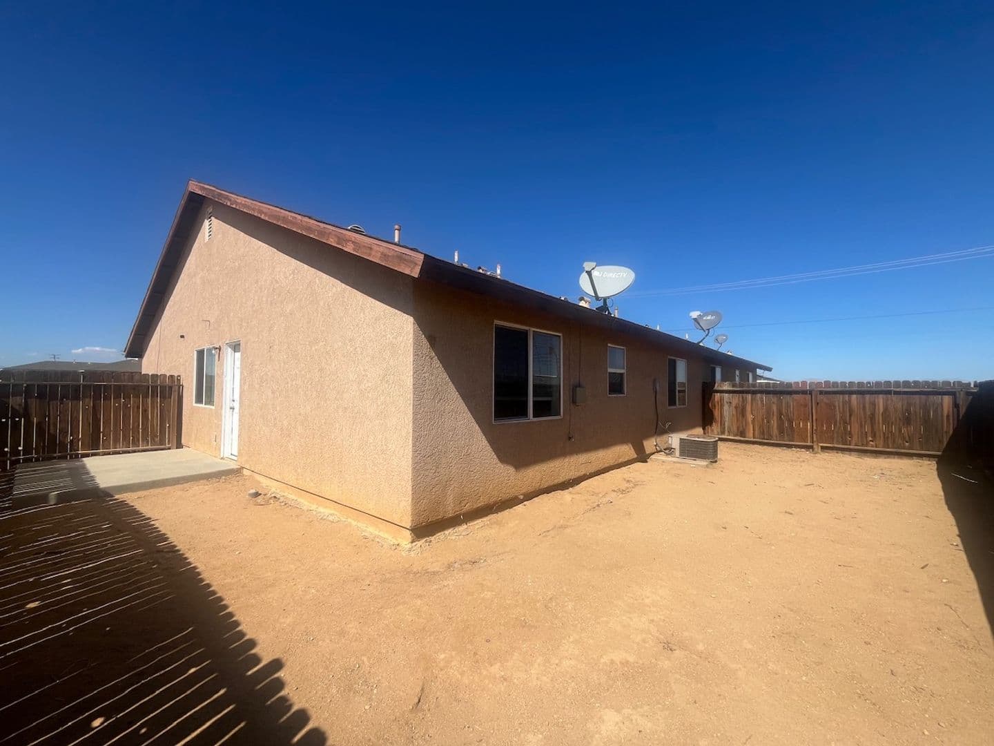 California City Apartment: 21412 Corwin St.