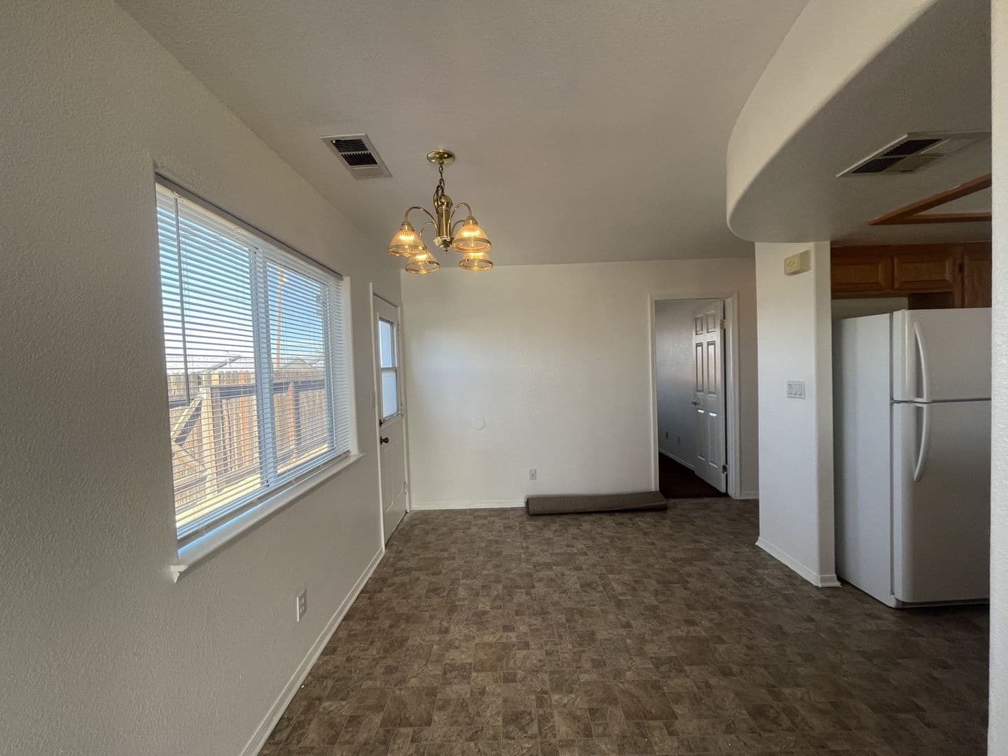 California City Apartment: 21412 Corwin St.