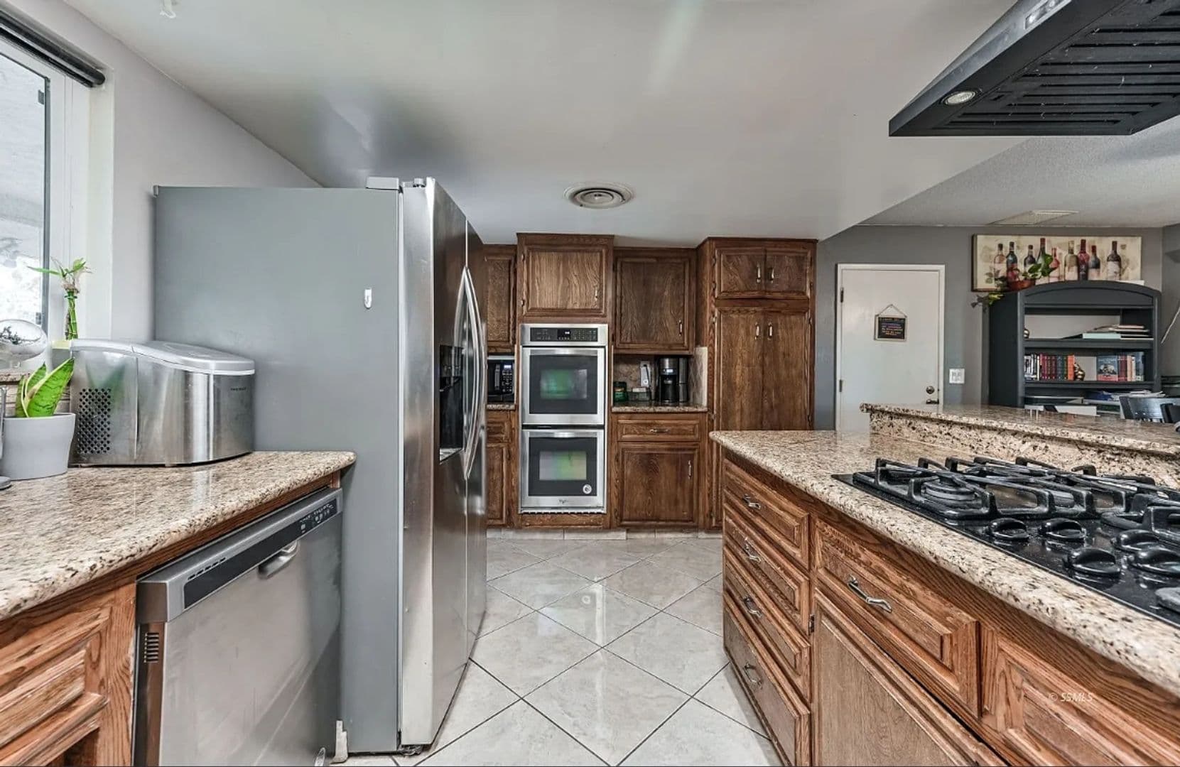 Ridgecrest House: 218 S Primrose Street