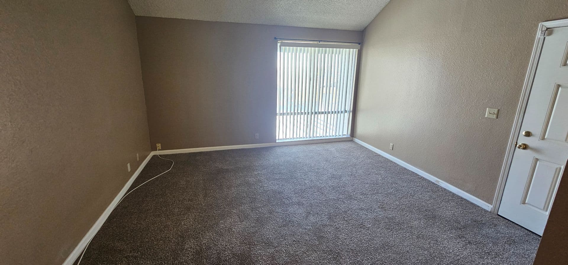 Ridgecrest Apartment: 726 N Sanders St