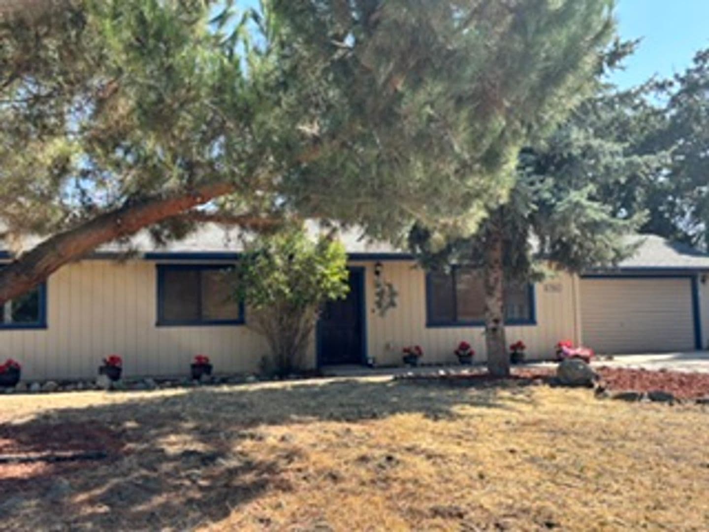 Tehachapi House: 17861 Tanforan Drive