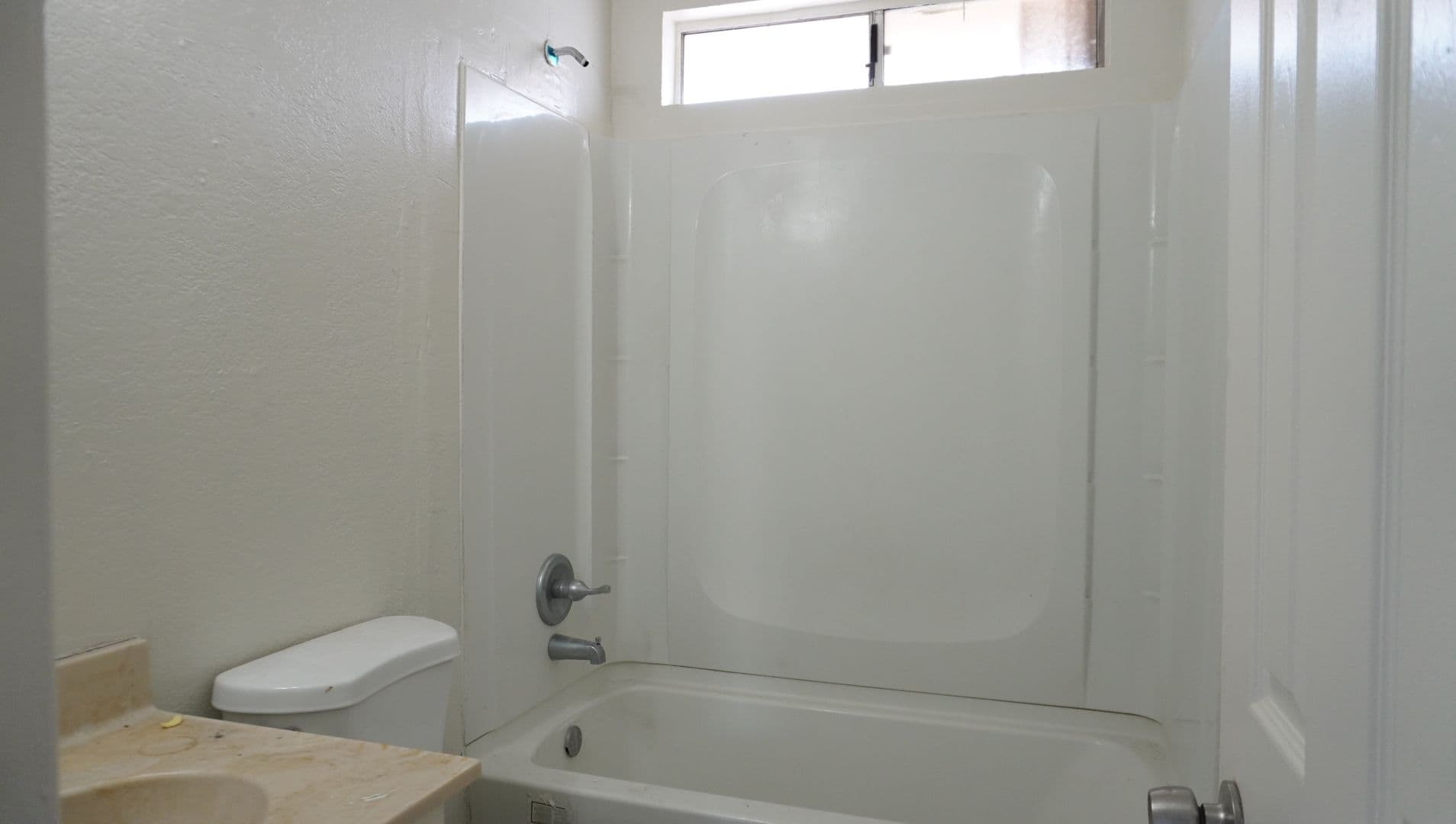 Ridgecrest Apartment: 139 S Norma