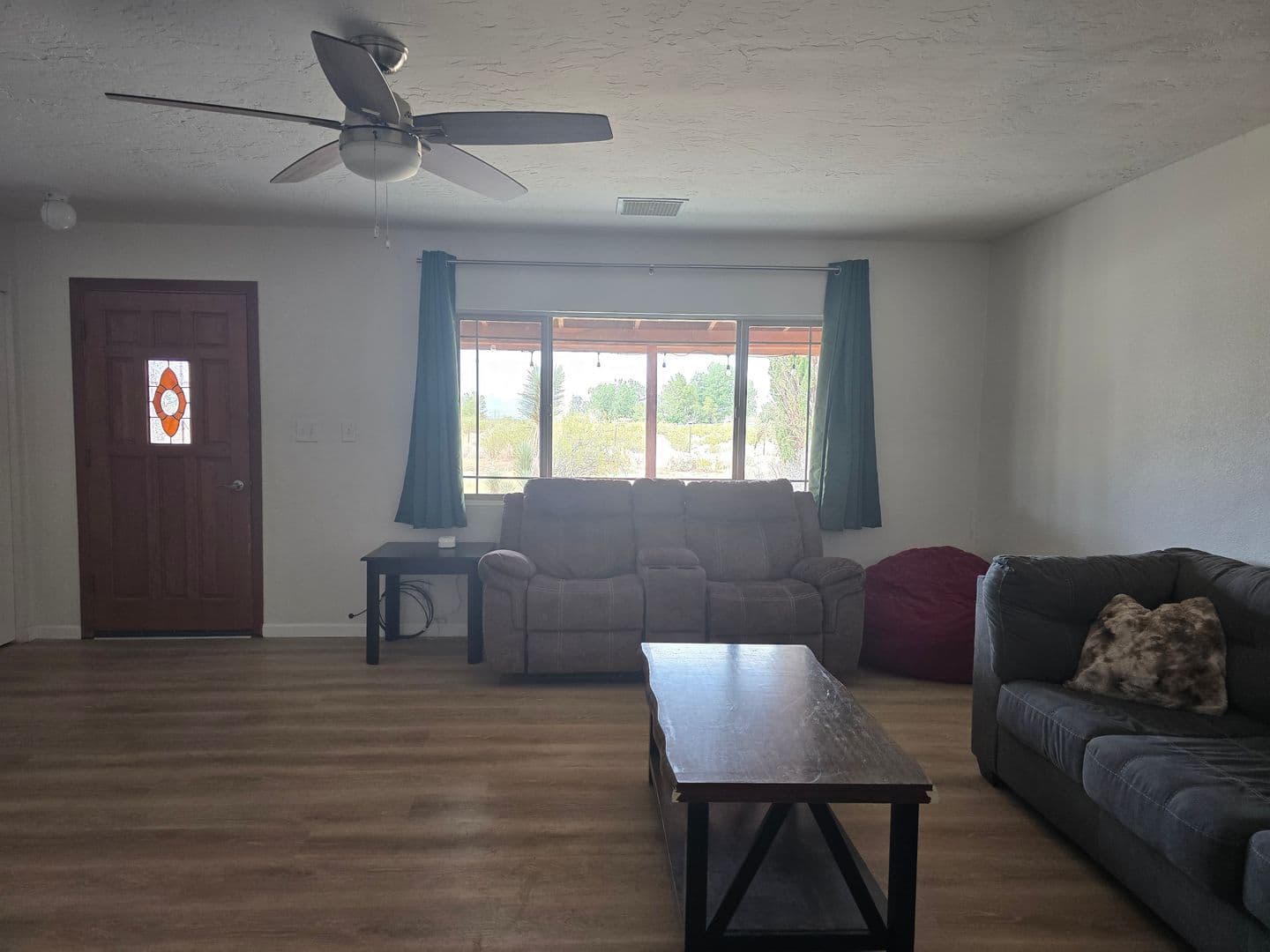 Ridgecrest Apartment: 5363 Weiman Ave