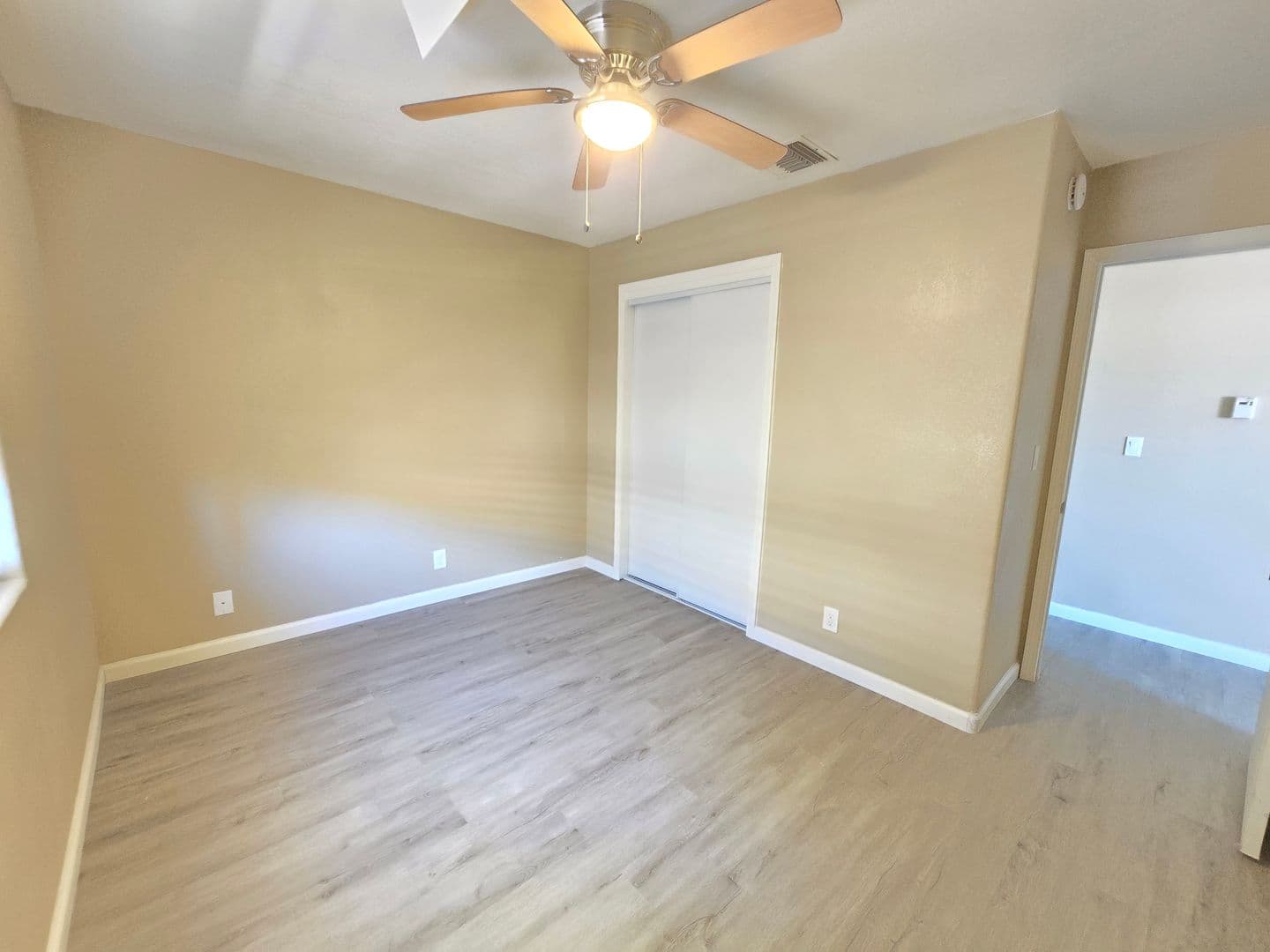 Ridgecrest House: 633 W Ward Ave