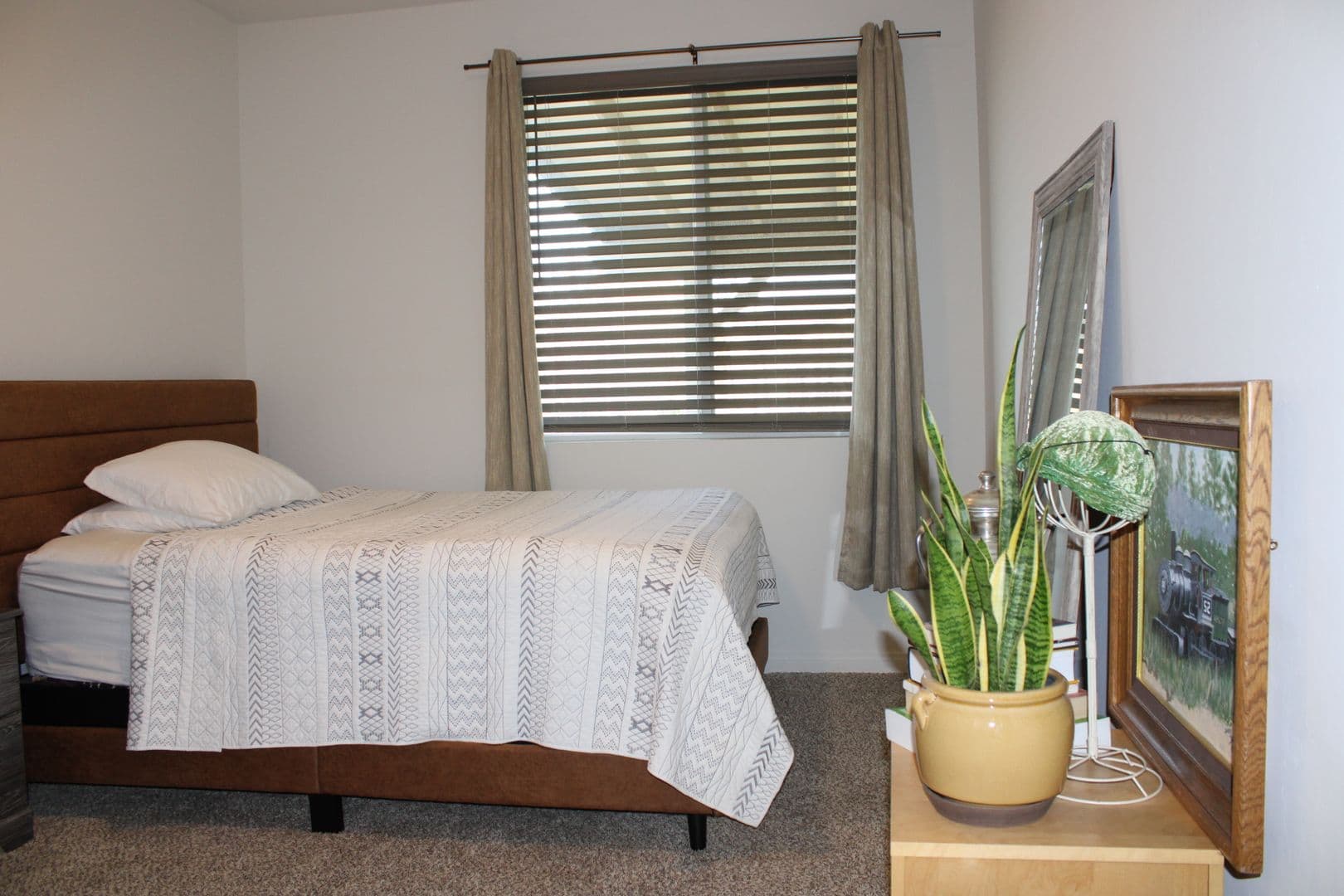 Tehachapi House: 1327 Clasico Dr