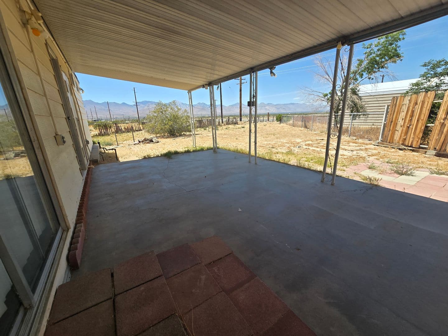 Ridgecrest Apartment: 1631 Chaparral Dr