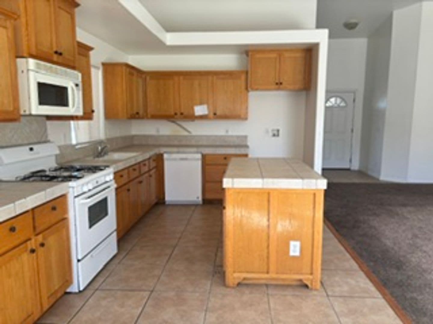 Tehachapi House: 818 Elm Steet