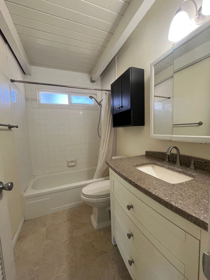 Tehachapi House: 26521 Brian Pl