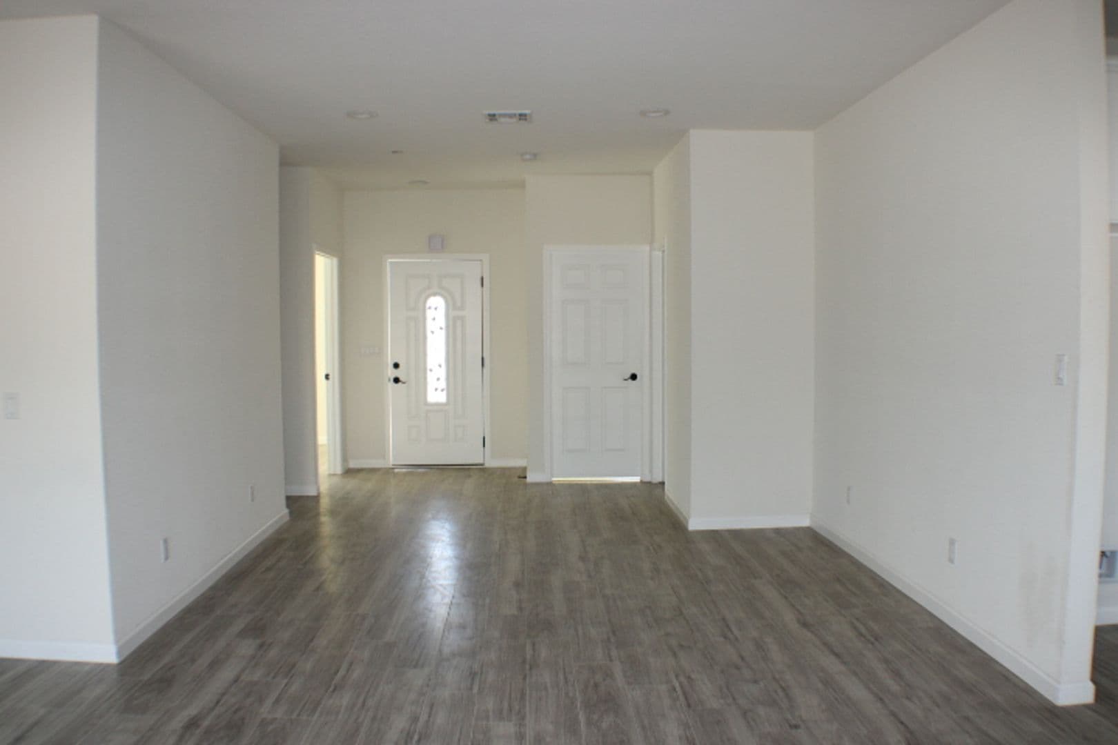 California City House: 7820 Bay Avenue