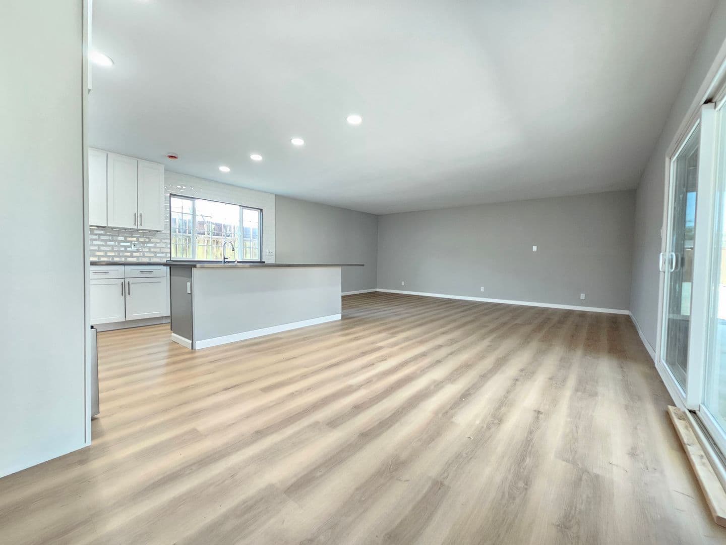 Ridgecrest House: 225 N Helena St