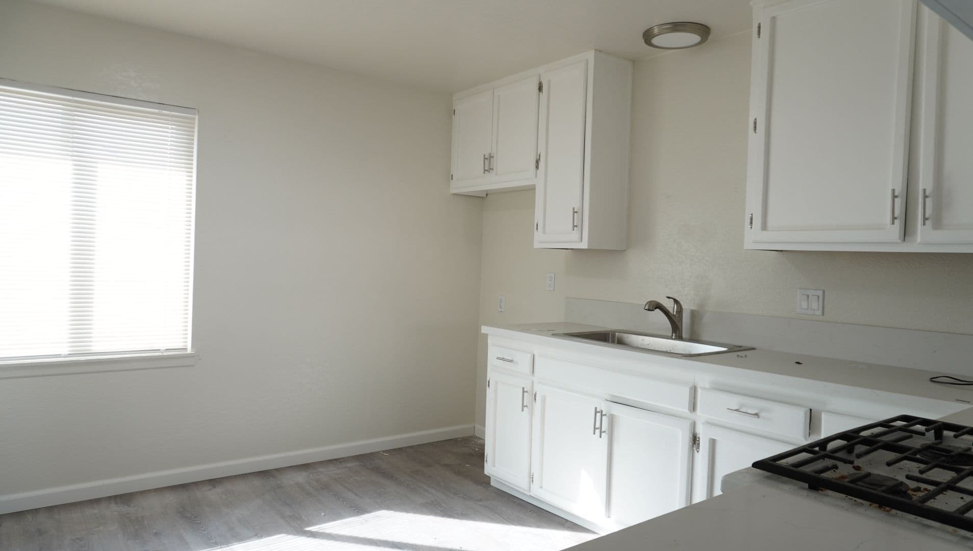 Ridgecrest Apartment: 139 S Norma