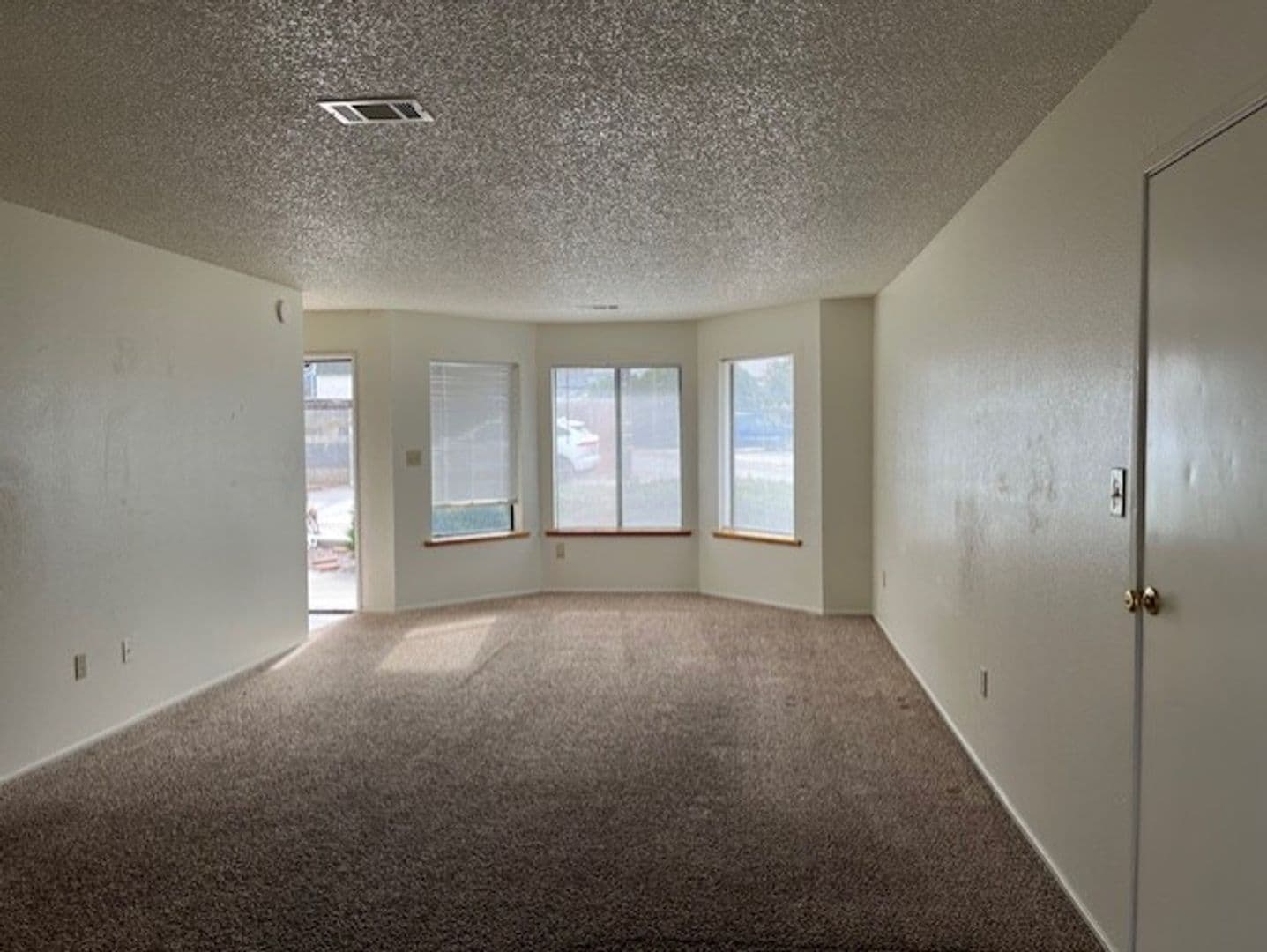 Tehachapi Apartment: 21204 Madre Street