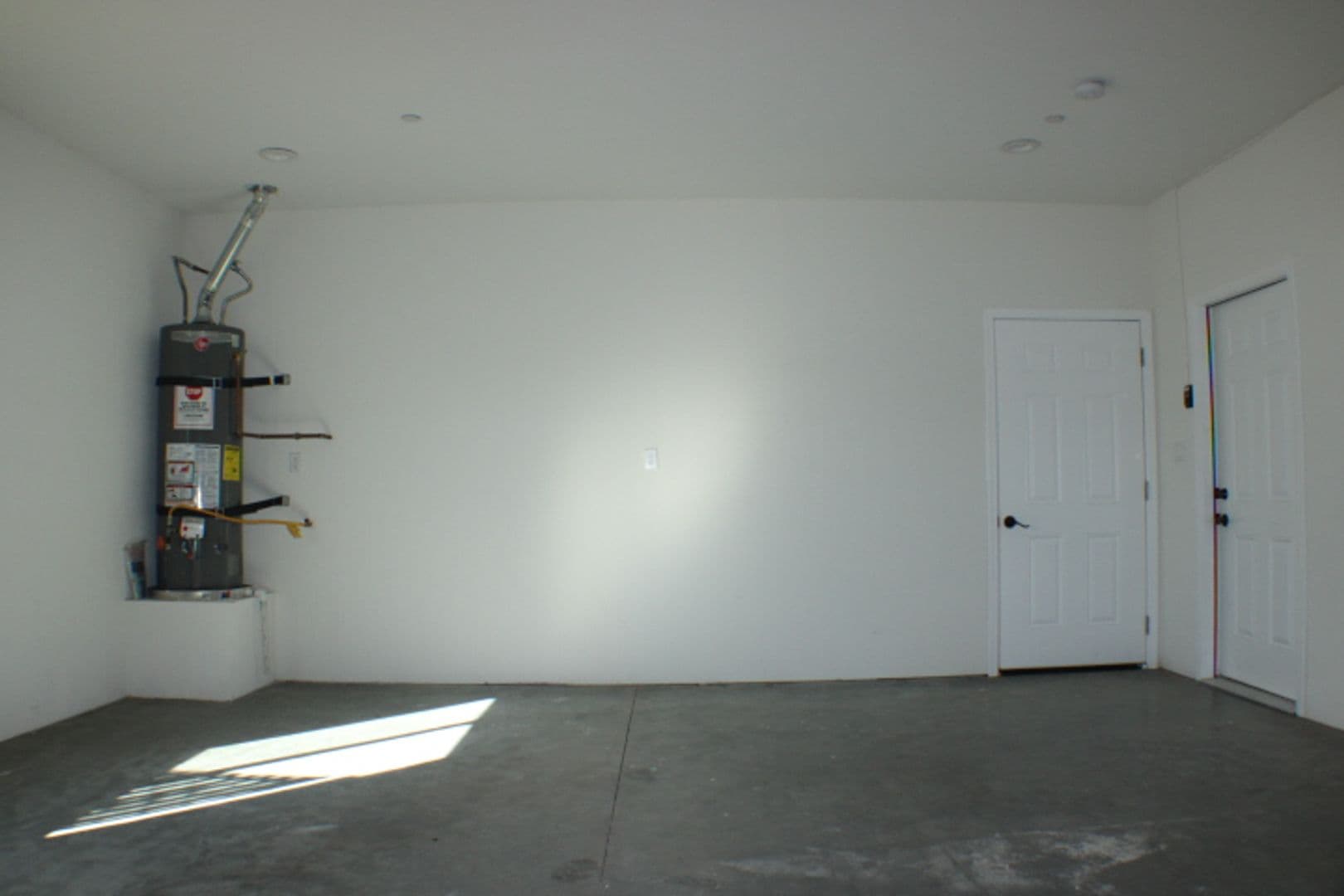 California City House: 7820 Bay Avenue