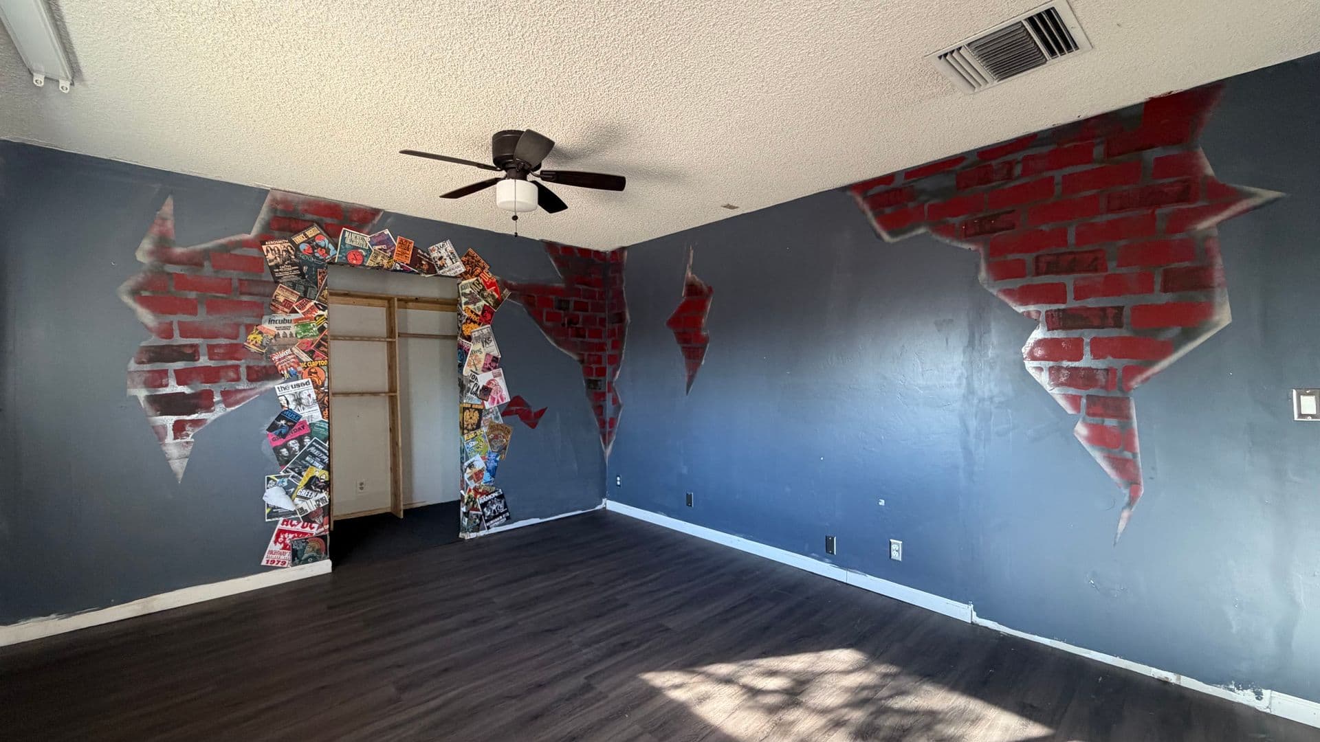 Ridgecrest House: 218 S Primrose Street
