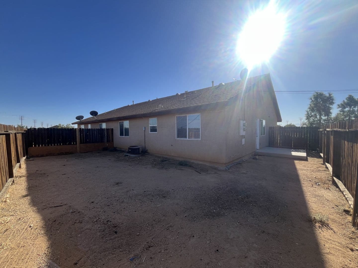 California City Apartment: 21412 Corwin St.