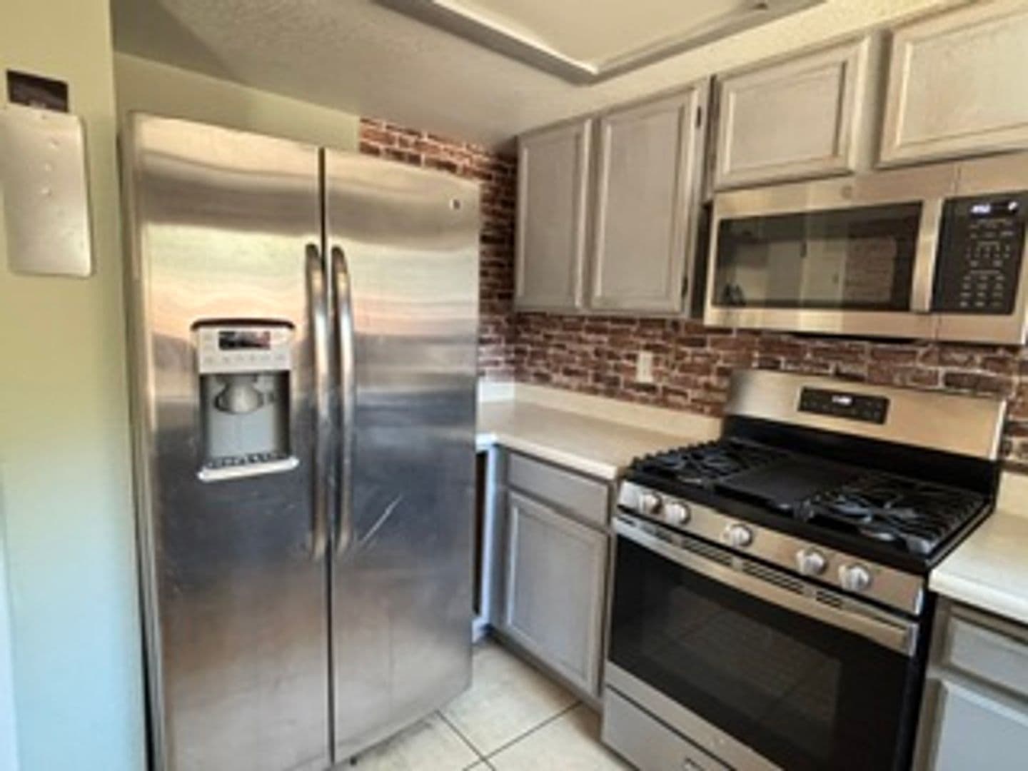 Tehachapi House: 17861 Tanforan Drive