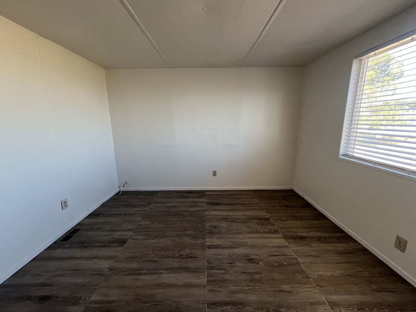 Mojave House: 10348 Lone Butte Rd
