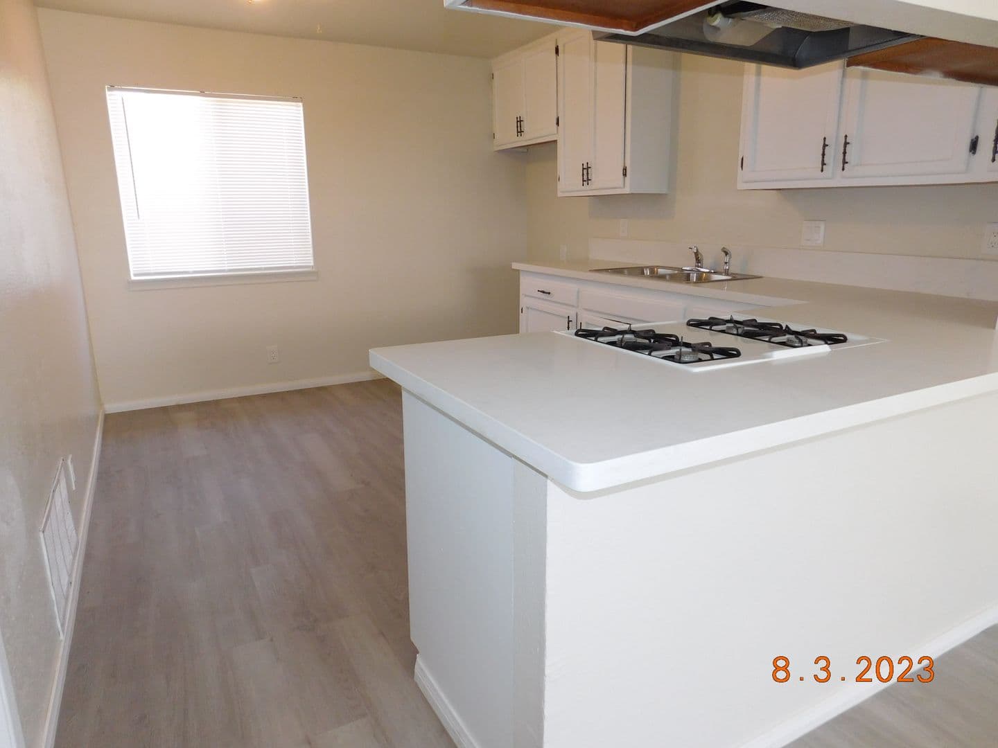 Ridgecrest Apartment: 135 S Norma St