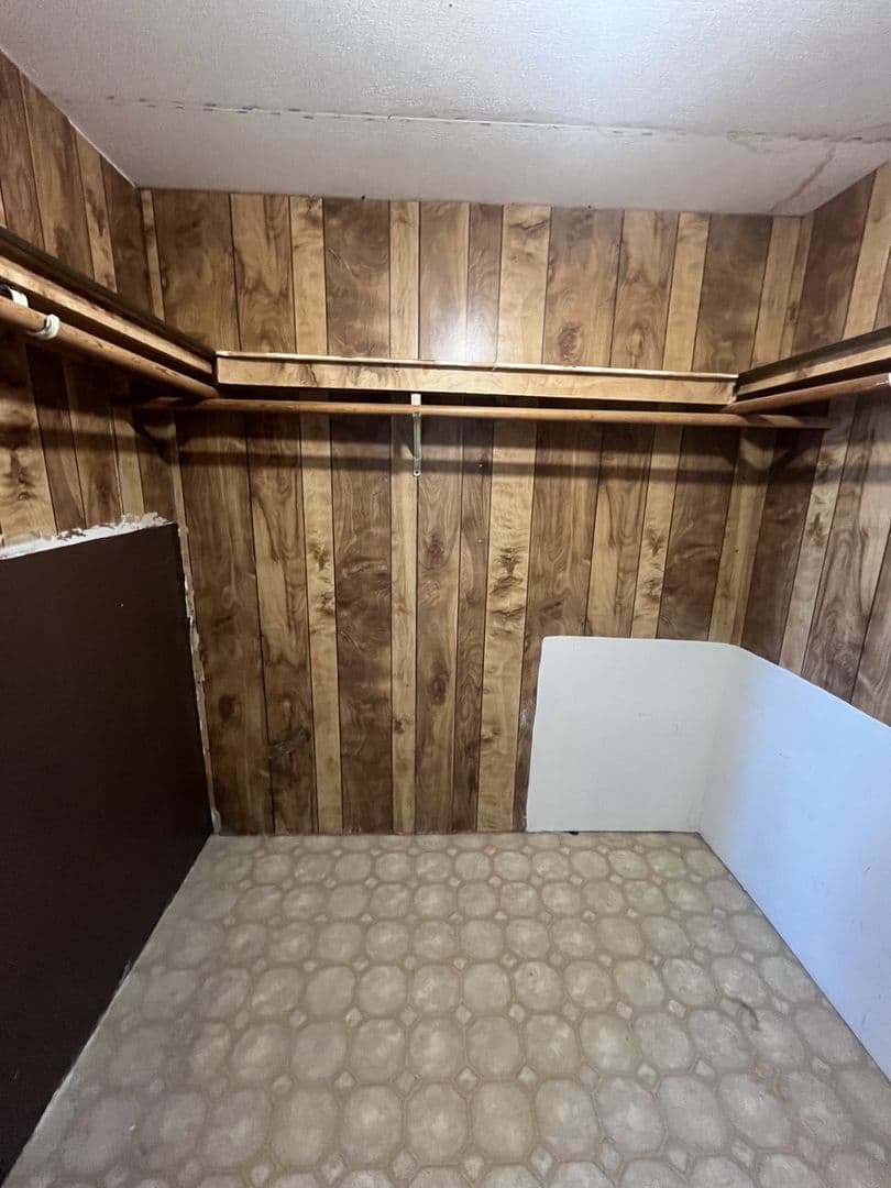 Mojave House: 10348 Lone Butte Rd