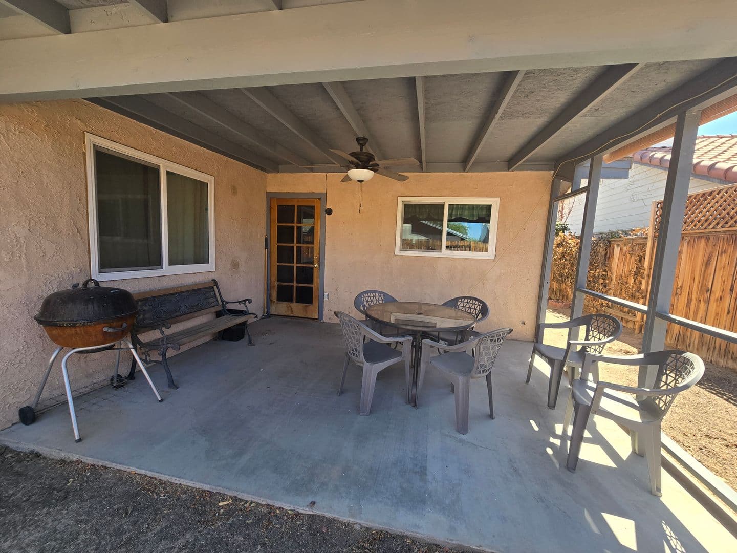 Ridgecrest House: 930 Conejo Ave