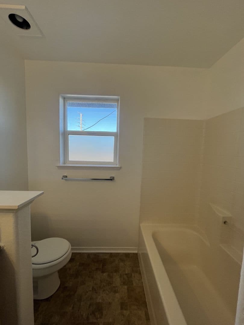 California City Apartment: 21412 Corwin St.