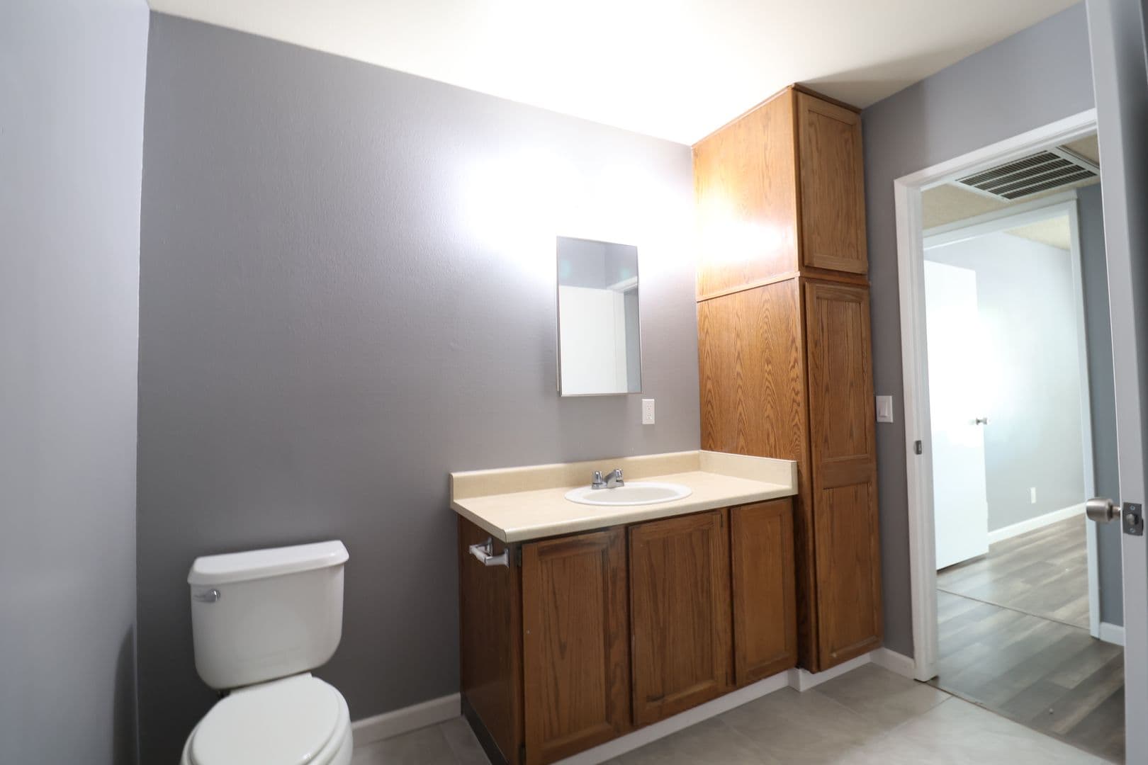 Ridgecrest Apartment: 405 Rick Ct