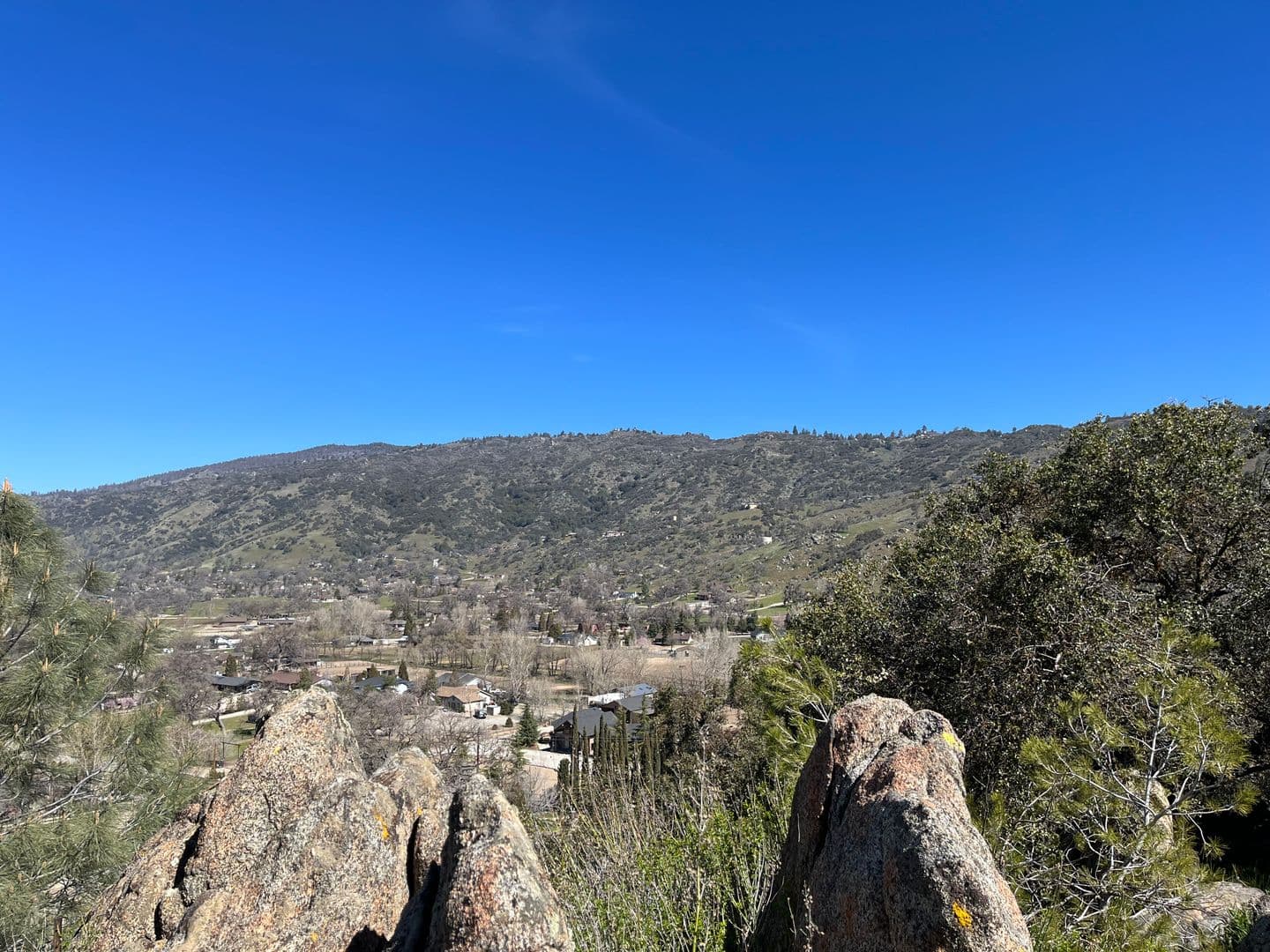 Tehachapi House: 26521 Brian Pl