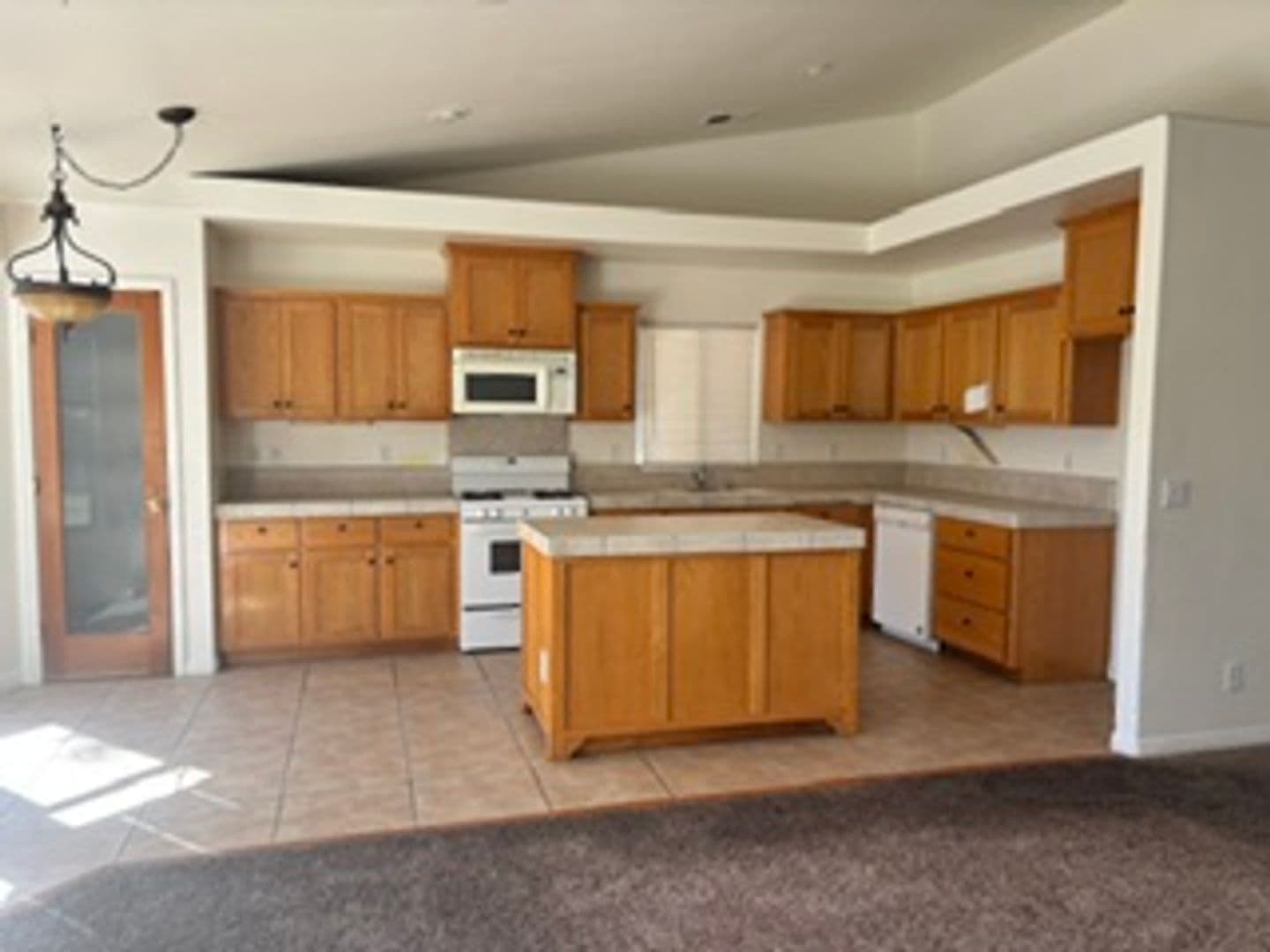 Tehachapi House: 818 Elm Steet