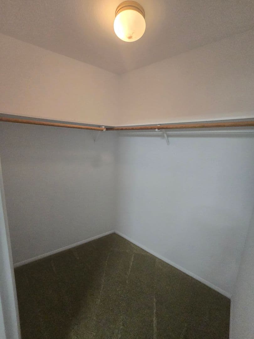Ridgecrest House: 136 W Cielo Ave