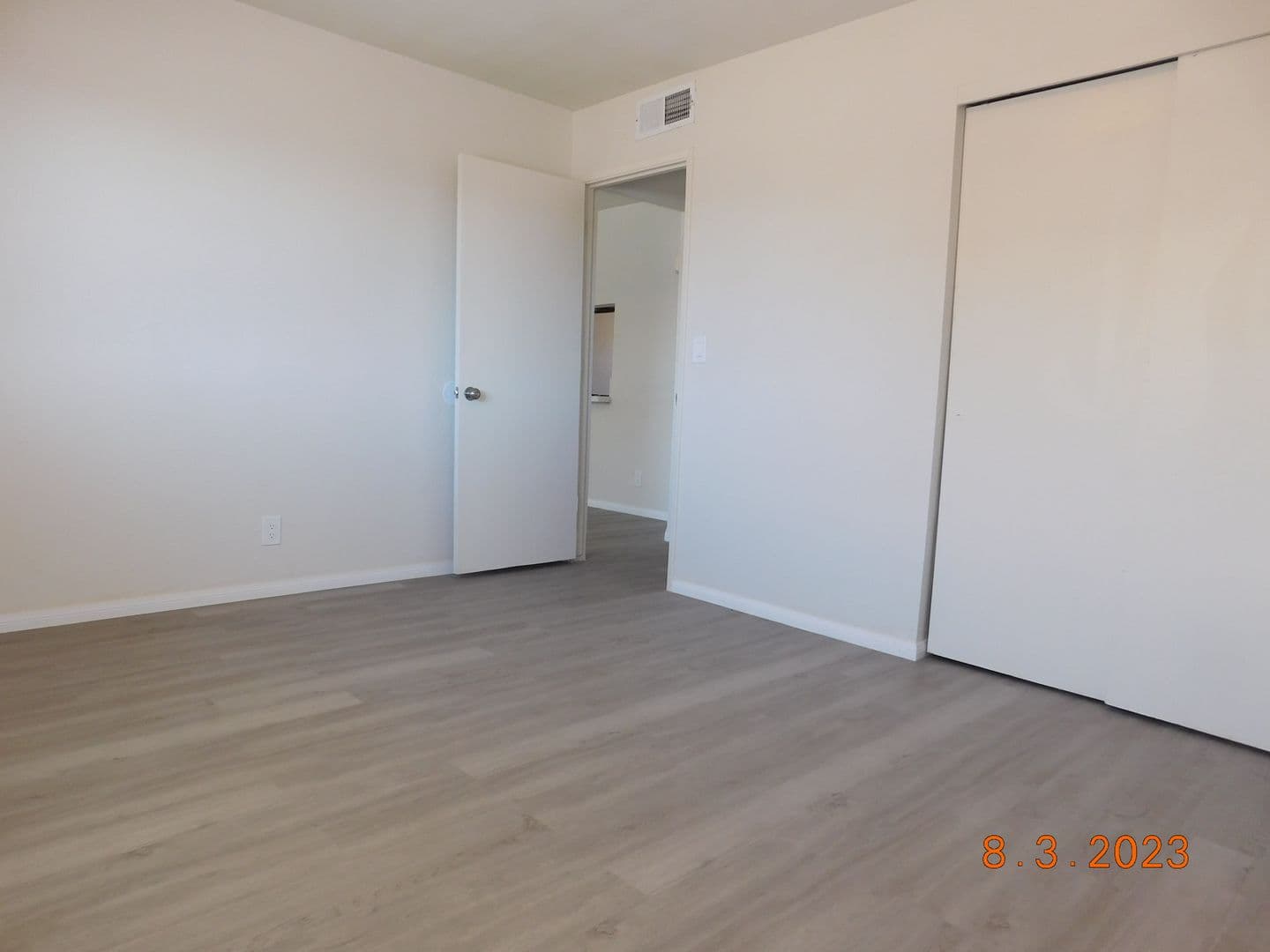 Ridgecrest Apartment: 135 S Norma St