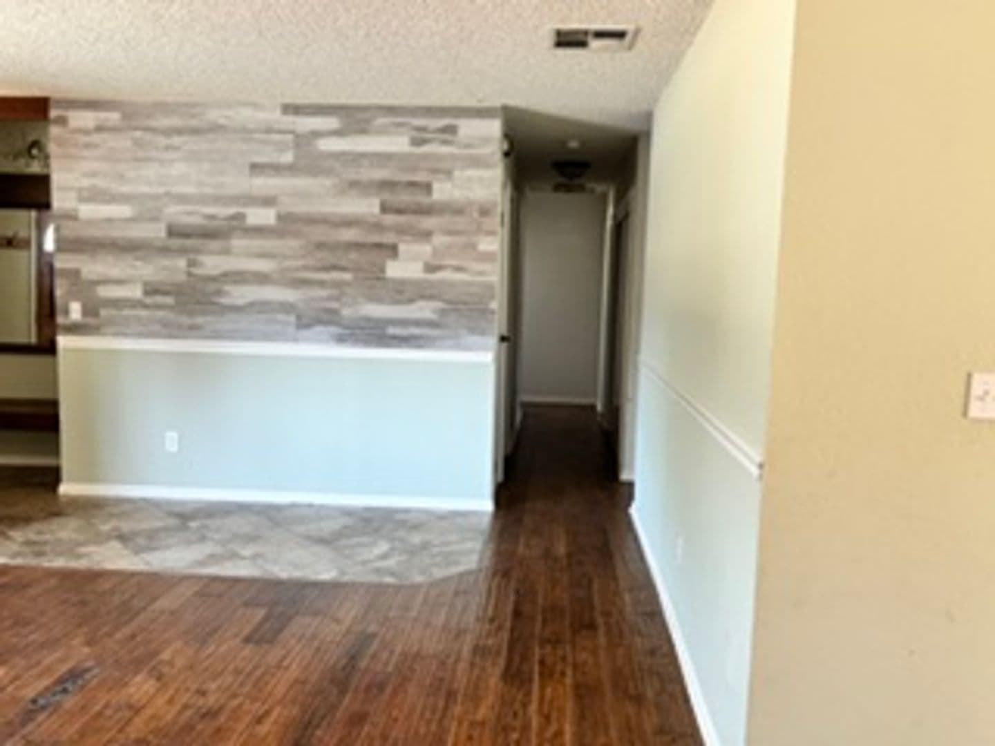 Tehachapi House: 17861 Tanforan Drive