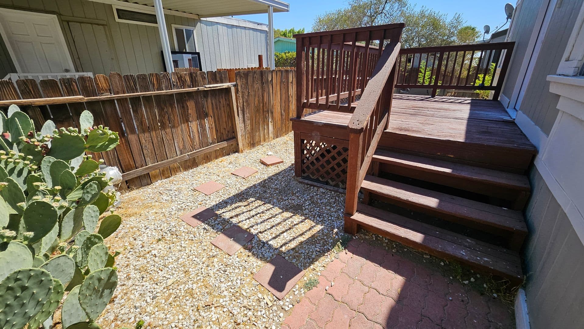 California City House: 21761 Wisteria St