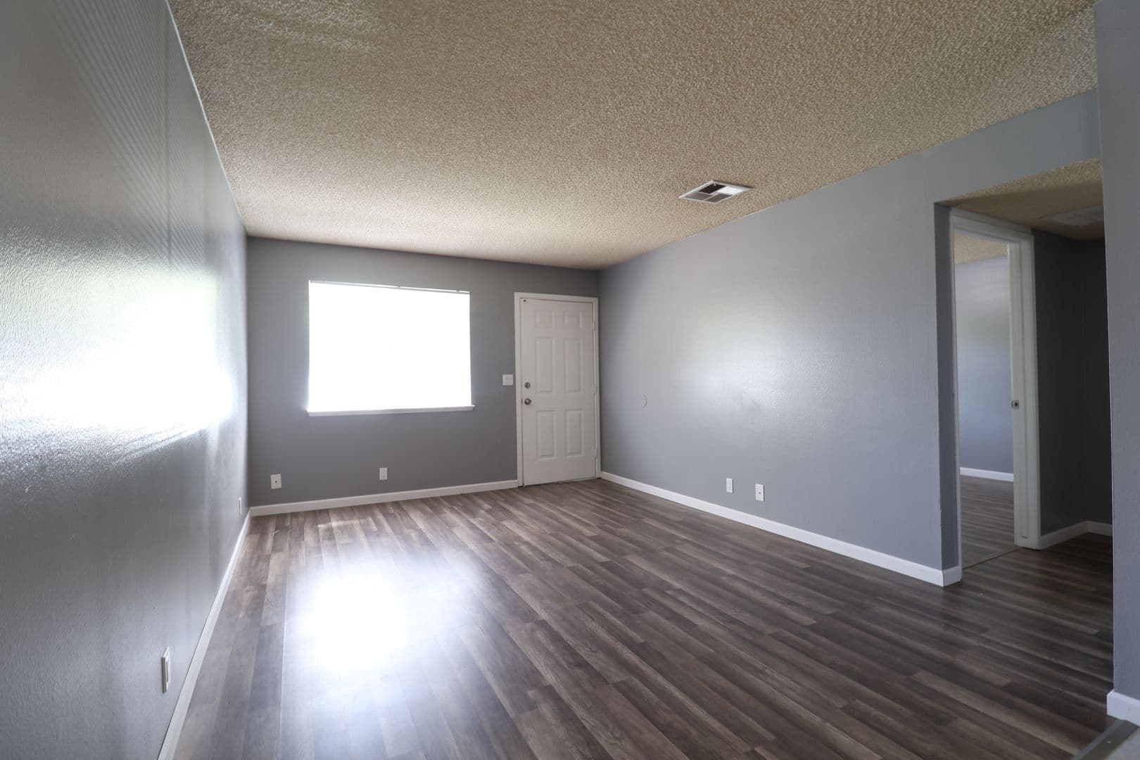 Ridgecrest Apartment: 405 Rick Ct