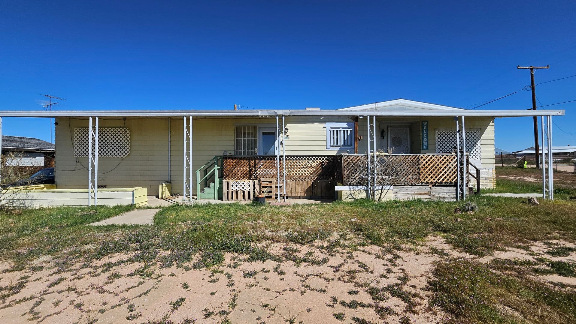 North Edwards House: 18077 Avenue B