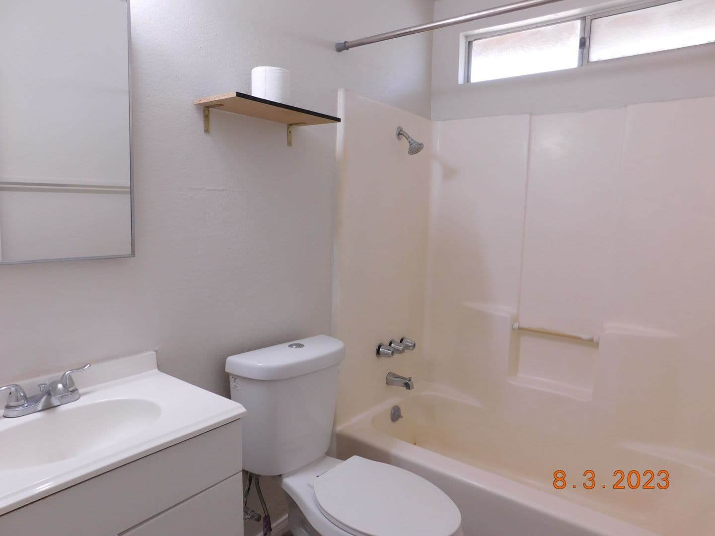 Ridgecrest Apartment: 135 S Norma St