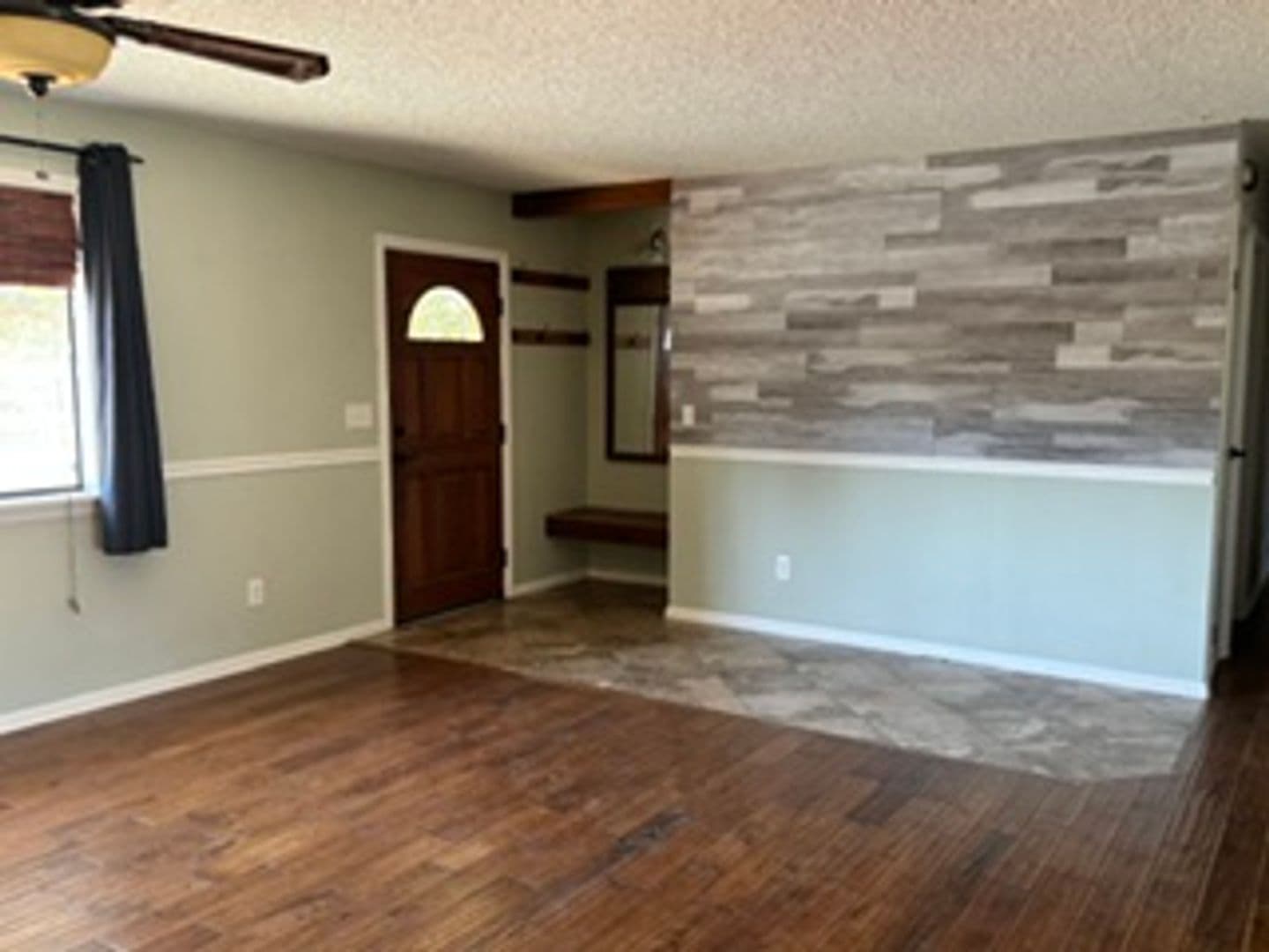 Tehachapi House: 17861 Tanforan Drive