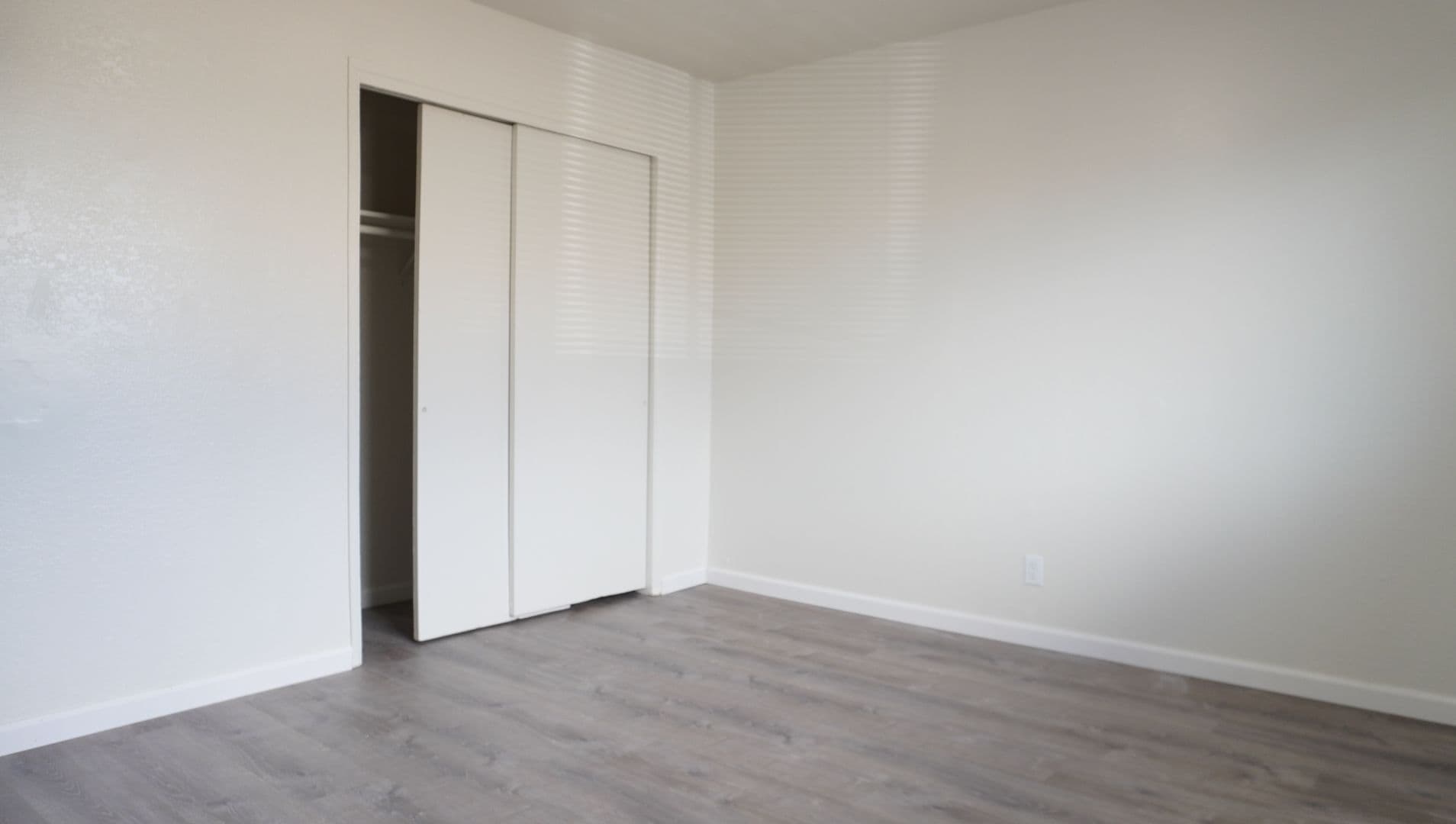 Ridgecrest Apartment: 139 S Norma